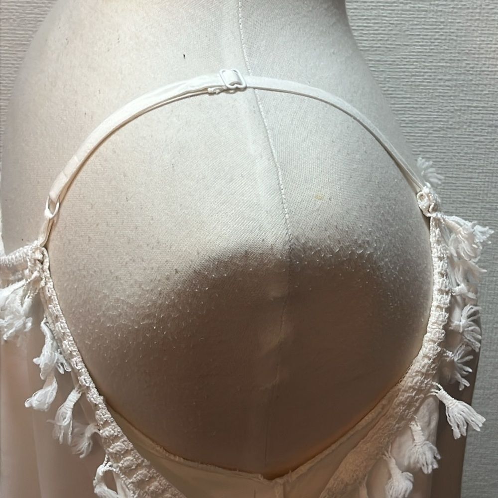 Elegant White Dress - Picture 8 of 12